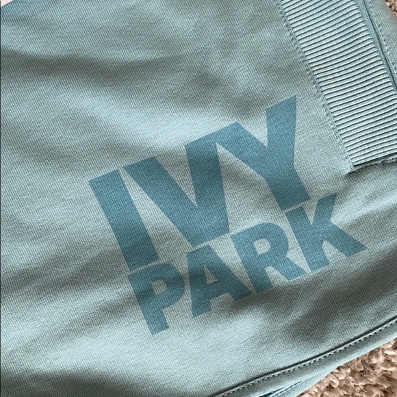 *SOLD *IVY PARK Runner Shorts - Picture 3 of 4